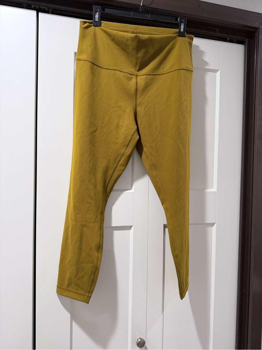 Women’s Lululemon wunder train high rise leggings